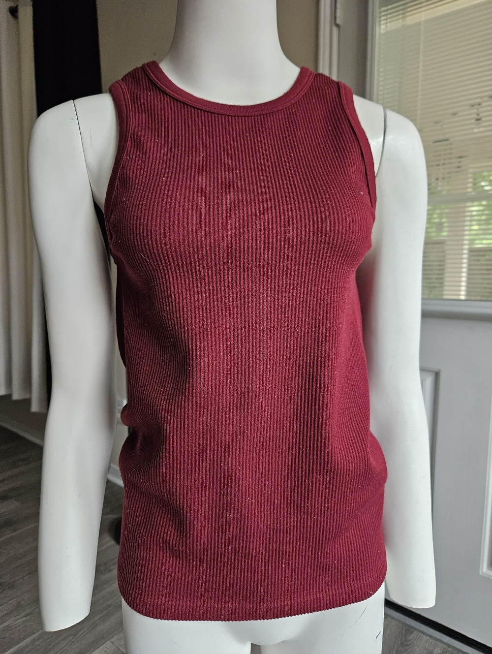 LC Couture Burgundy Ribbed High Neck Tank Top L/XL